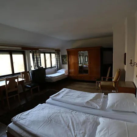 Casa de hóspedes Haus Wartenberg 2*